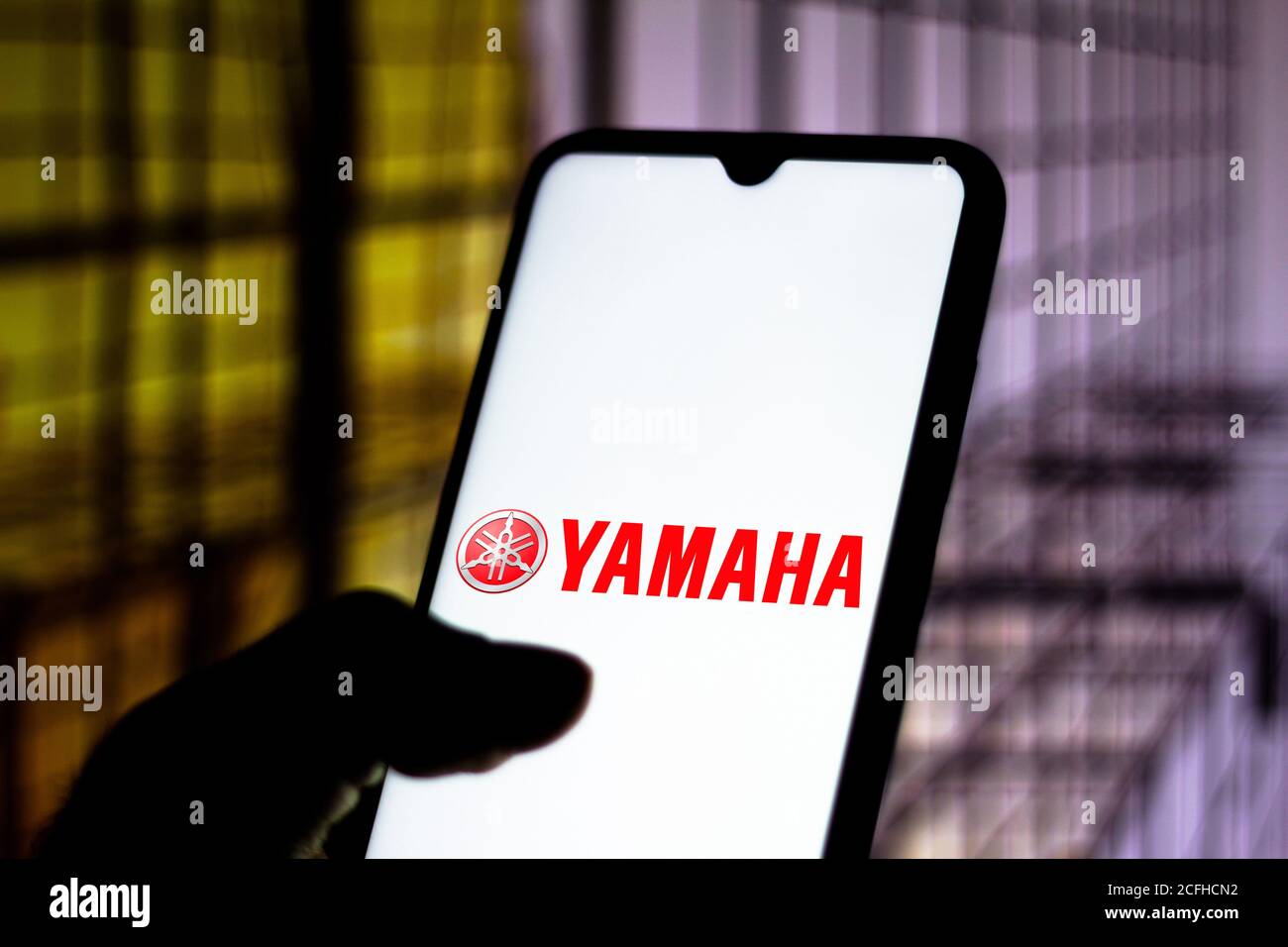 In dieser Abbildung ist das Yamaha Motor Company Limited Logo auf einem Smartphone zu sehen. Stockfoto