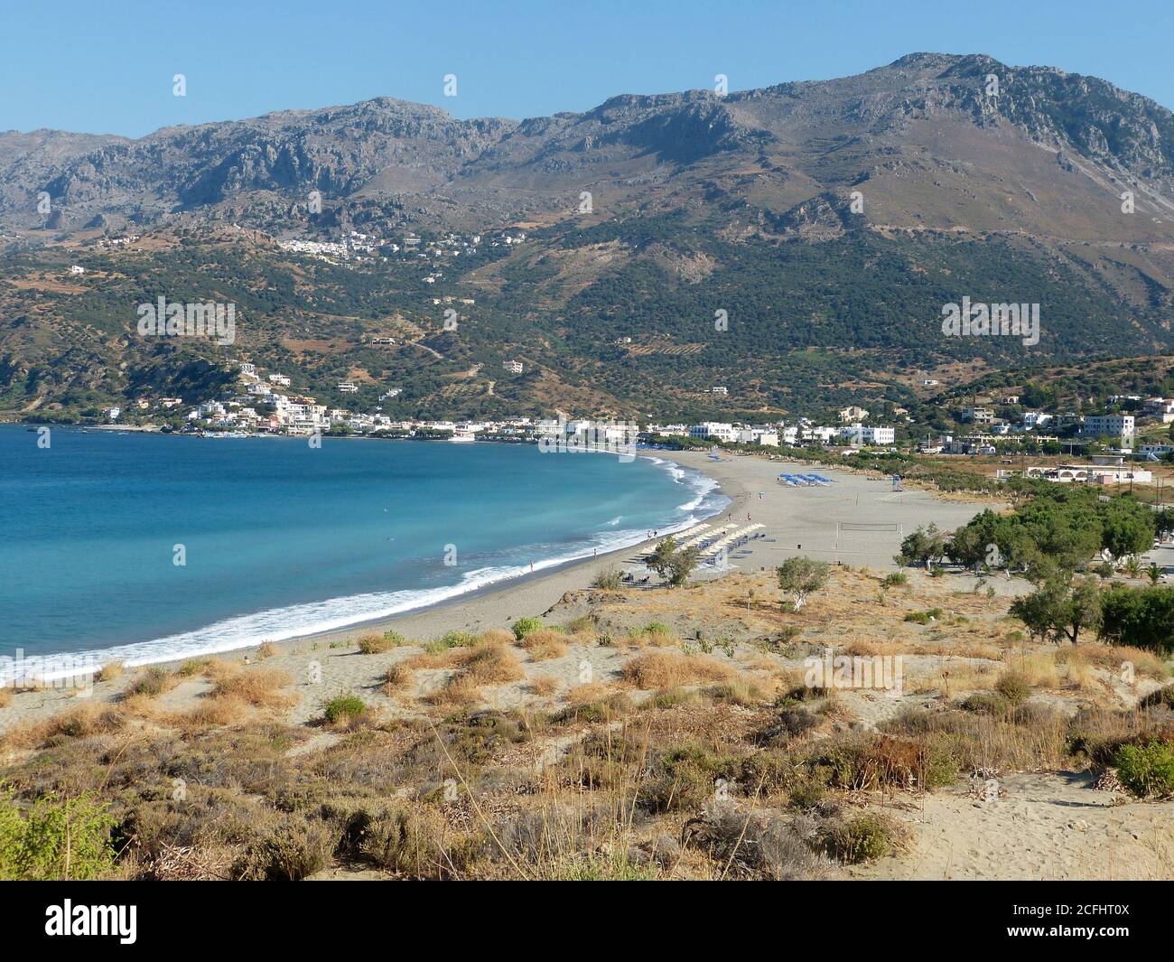 Kreta Insel langer Strand in Plakias in der Sommersaison. Stockfoto