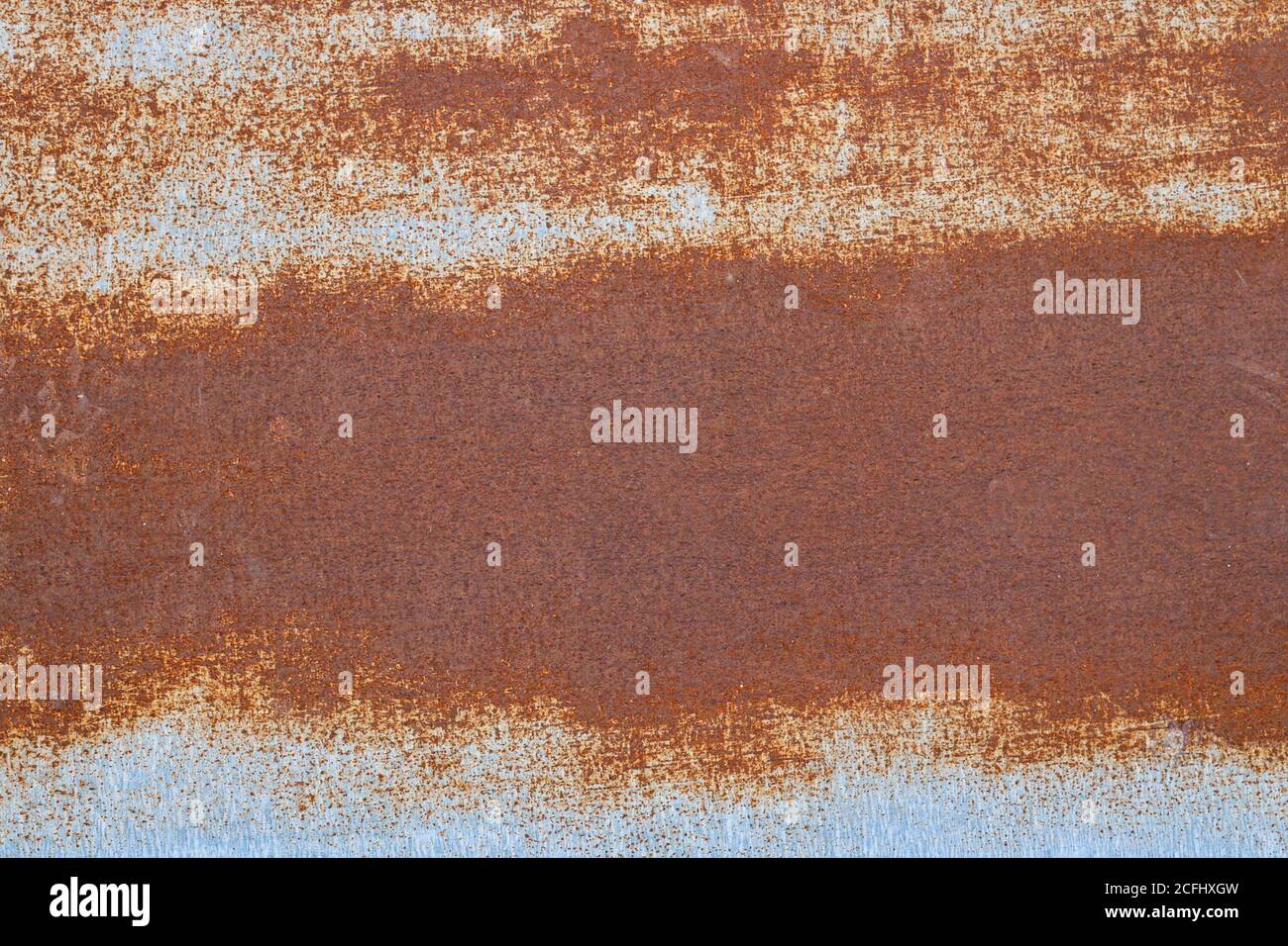 Rostige Oberfläche des alten Dachmetallblechs, architektonische Textur für Ihr Design Stockfoto