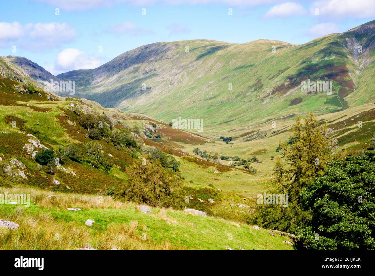 Die schönen Fells rund um den Kirkstone Pass Lake District, England. Stockfoto