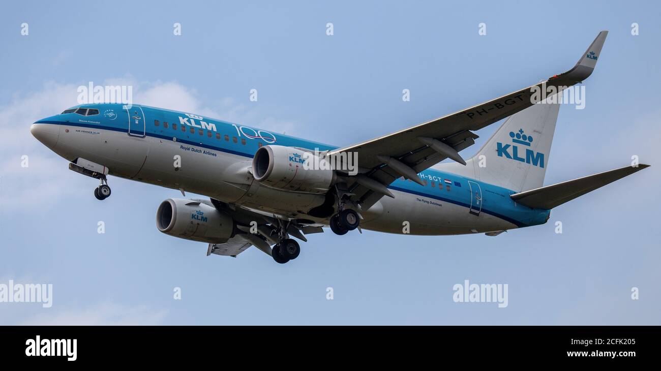 KLM Royal Dutch Airlines Boeing 737 PH-BGT im Endanflug Zum Flughafen London-Heathrow LHR Stockfoto