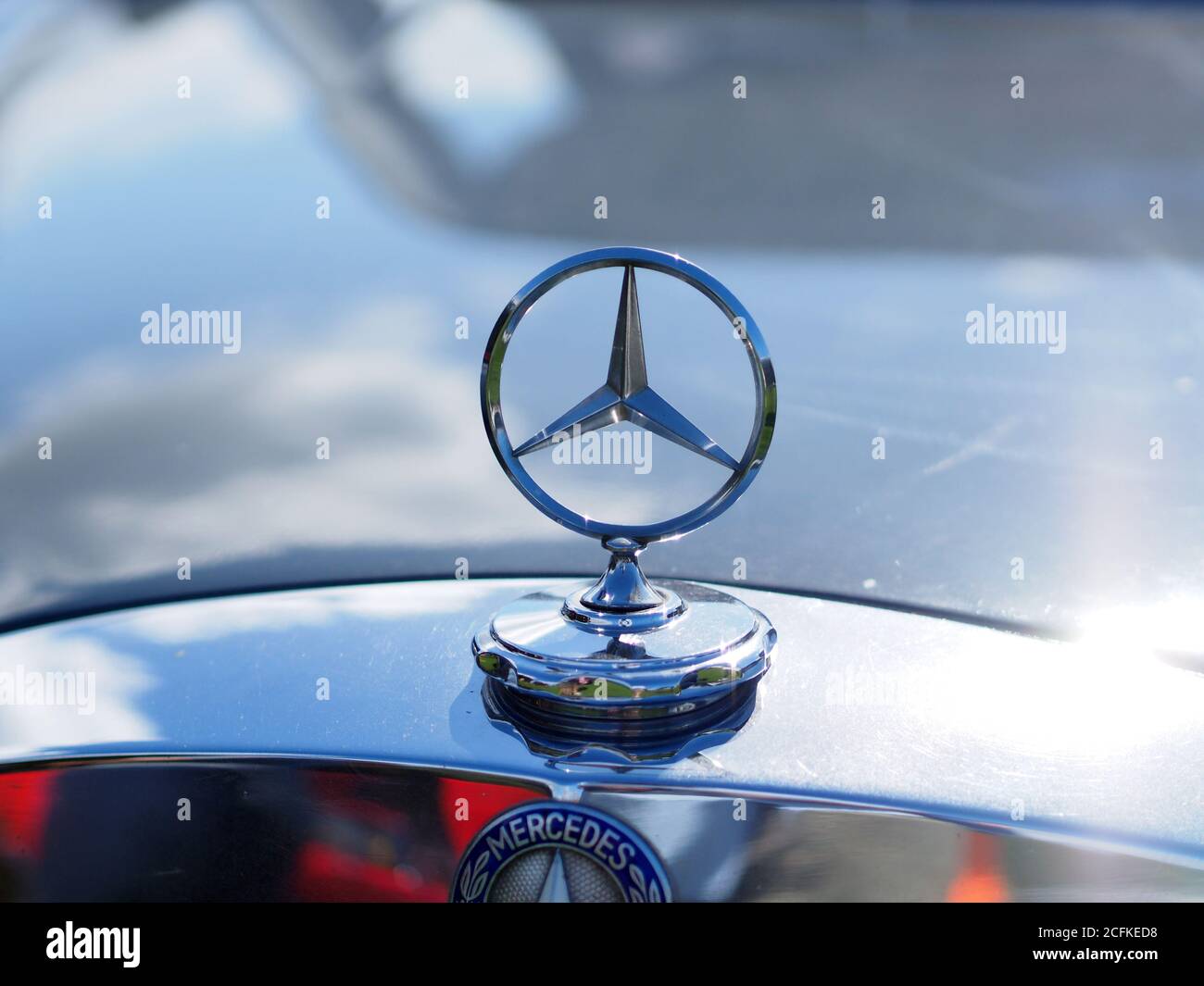 Detail eines Mercedes 280 Coupé bei einem Oldtimer Anzeigen Stockfoto