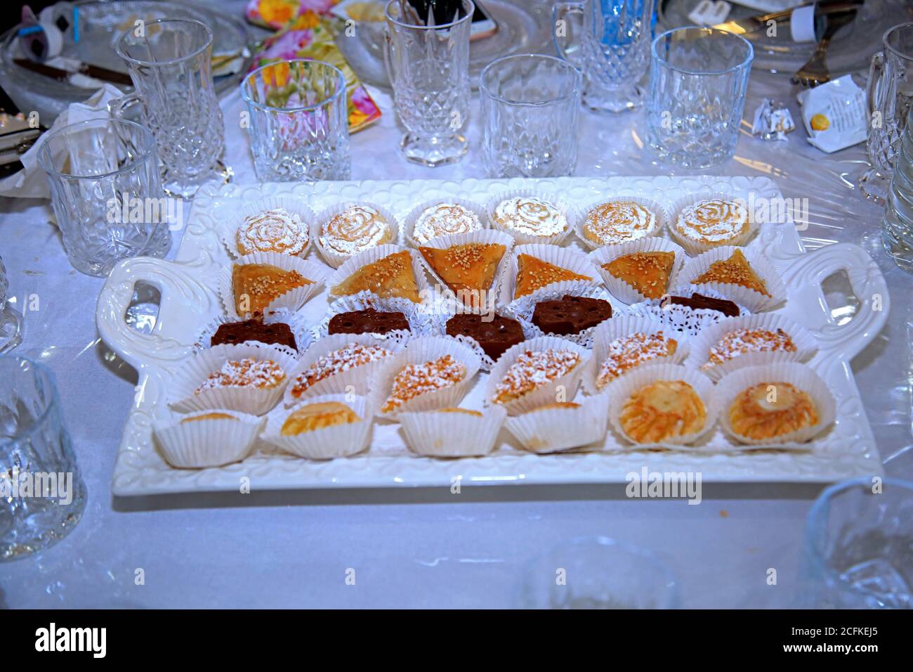 Auswahl an traditionellen marokkanischen Süßigkeiten. Urlaub. Ereignisse. Stockfoto