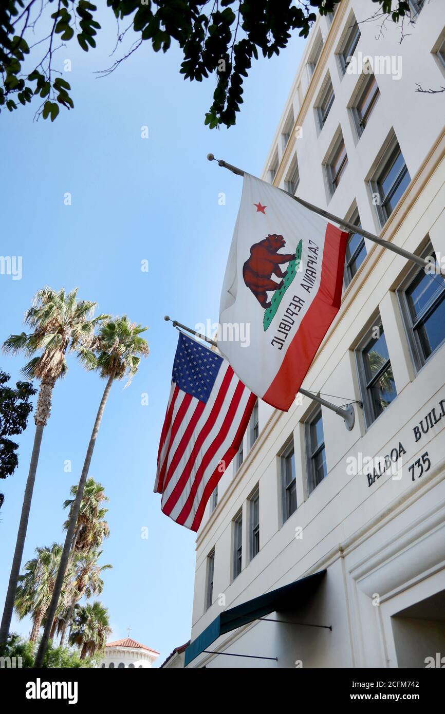 US und California Flags, , Santa Barbara, Kalifornien, USA Stockfoto