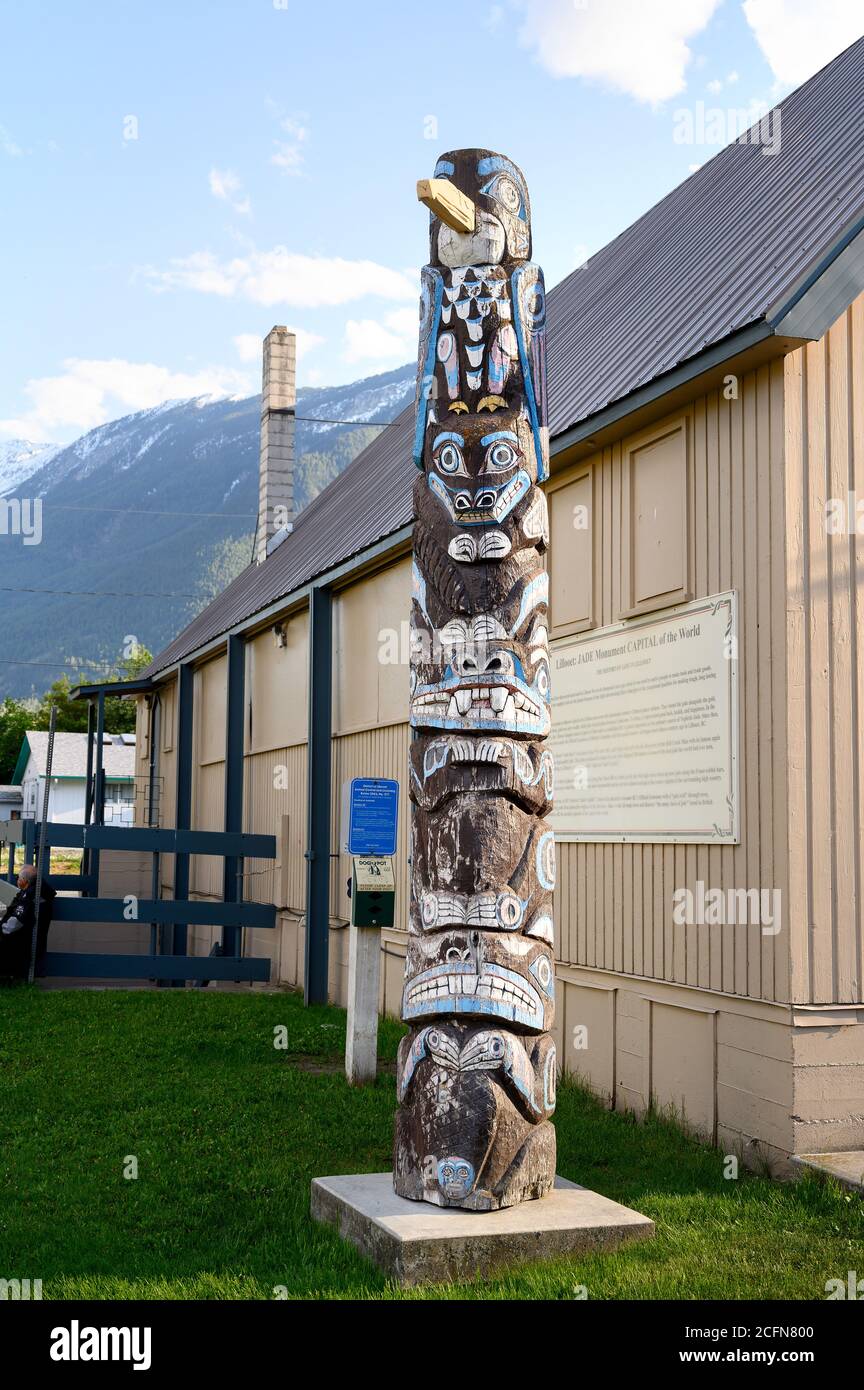 Ein einheimischer Totempfahl. Lillooet, British Columbia, Kanada. Stockfoto