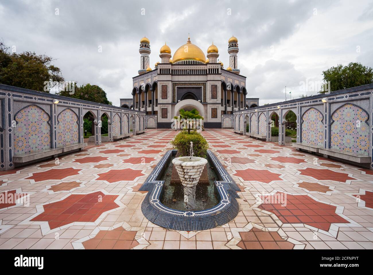 Bandar Seri Begawan / Brunei - 16. Januar 2019: Jame' Asr Hassanil Bolkiah Moschee Stockfoto