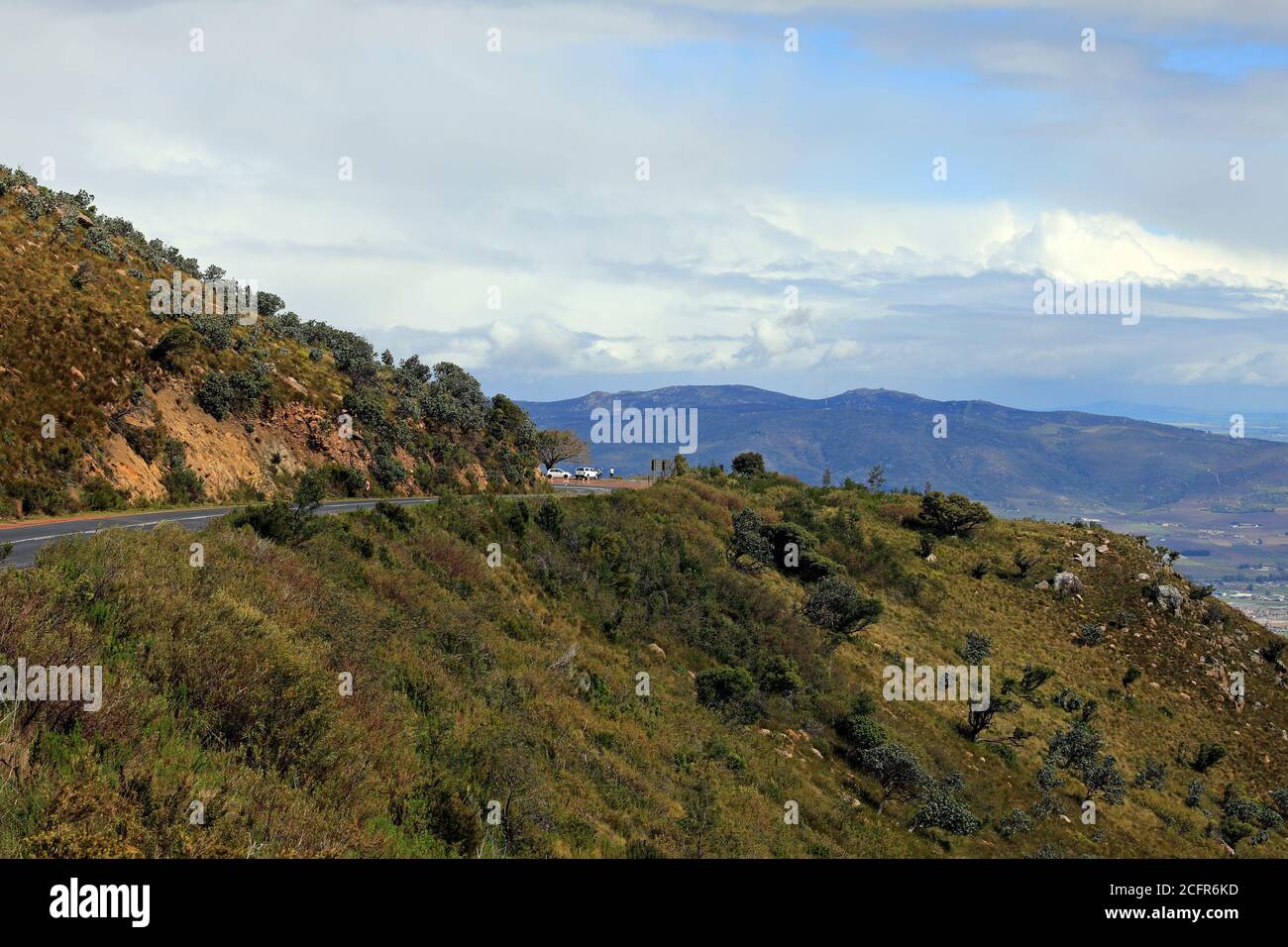 Der Blick von Du Toit's Kloof Pass (R101) zwischen Paarl und Worcester in der Boland Region der Westkap Provinz von Südafrika. Stockfoto