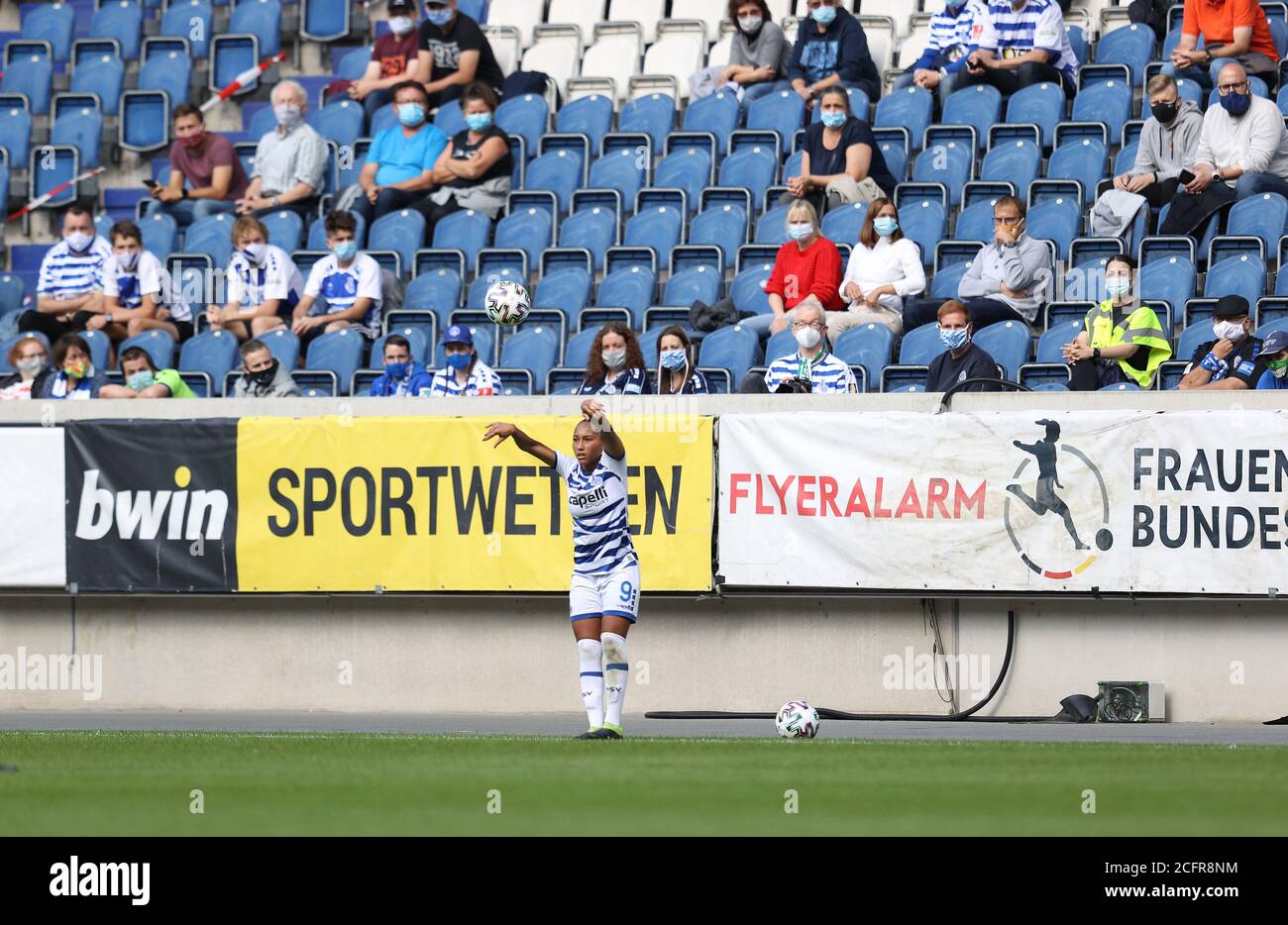 Duisburg, Deutschland. September 2020. firo: 06.09.2020 Fuvuball: Fußball: 1. Bundesliga Flyer Alarm Frauen Bundesliga MSV Duisburg - SV Meppen 0: 0 Logo Stadion Schau-in-Land-Reisen Arena Flyeralarm Bundesliga 300 Zuschauer durften das Stadion unter strengen Corona Hygienevorschriften betreten.Quelle: dpa/Alamy Live News Stockfoto