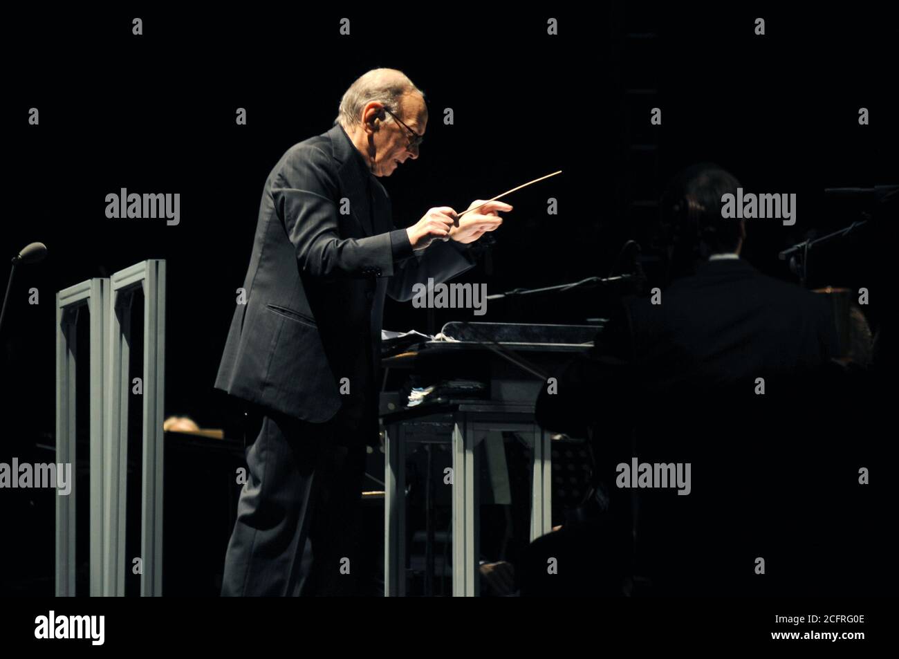 Mailand Italien , 10/11/2012 : Live-Konzert von Ennio Morricone im Mediolanum Forum Stockfoto