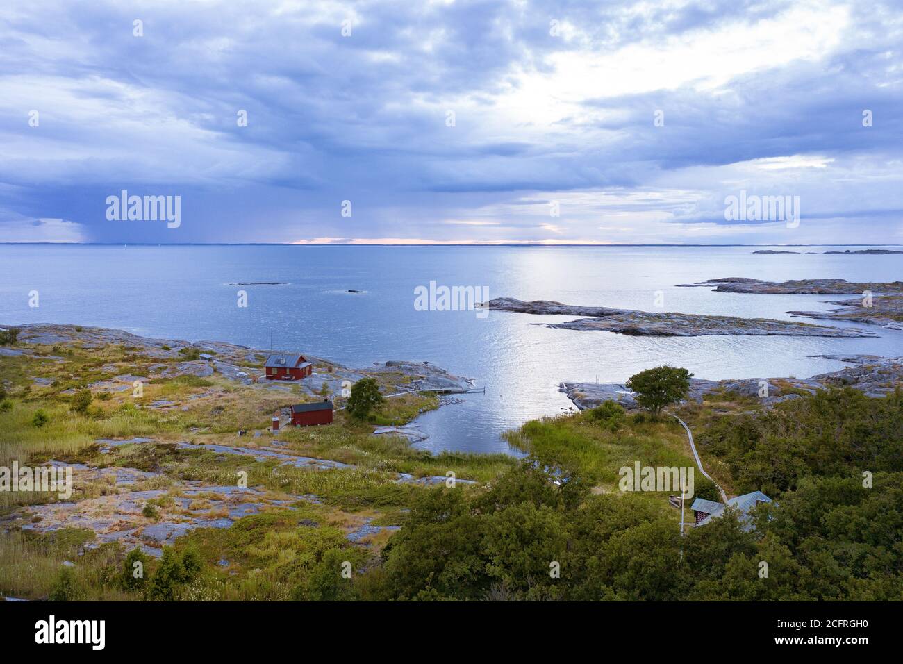 Horssten (auch Hårsten genannt), ist eine Insel mit einem Leuchtturm in den verlassenen Teilen des Stockholmer Archipels in der Ostsee. Stockfoto