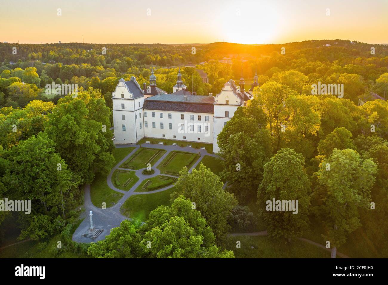 Das Schloss Tyresö ist ein Palast aus dem 17. Jahrhundert in Tyresö, Kreis Stockholm, Schweden. Der Bau begann in den 1620er Jahren und wurde 1636 abgeschlossen. Stockfoto