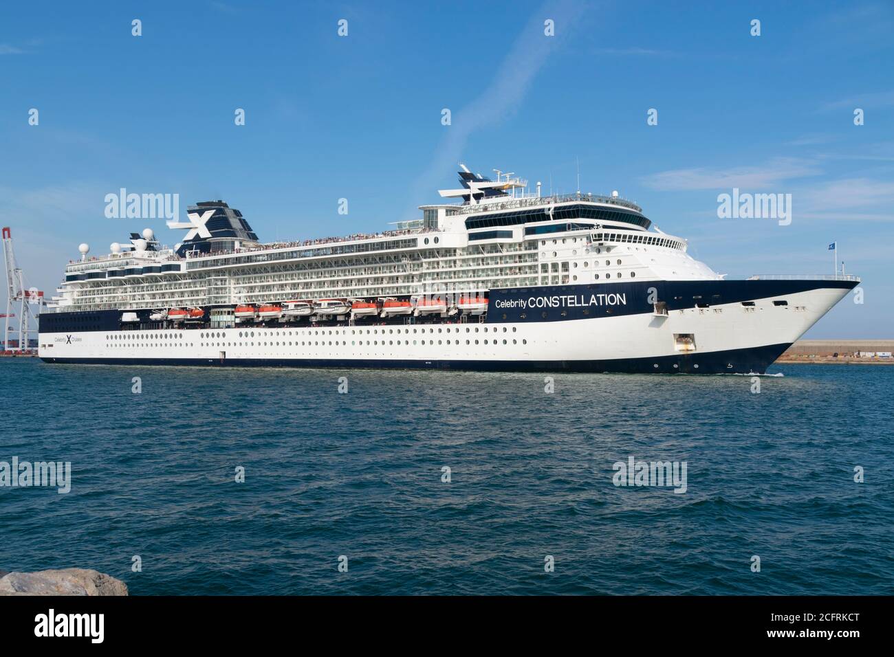 Kreuzfahrtschiff Celebrity Constellation der Celebrity Cruises Unternehmen verlassen den Hafen von Barcelona. September 22, 2019. Stockfoto
