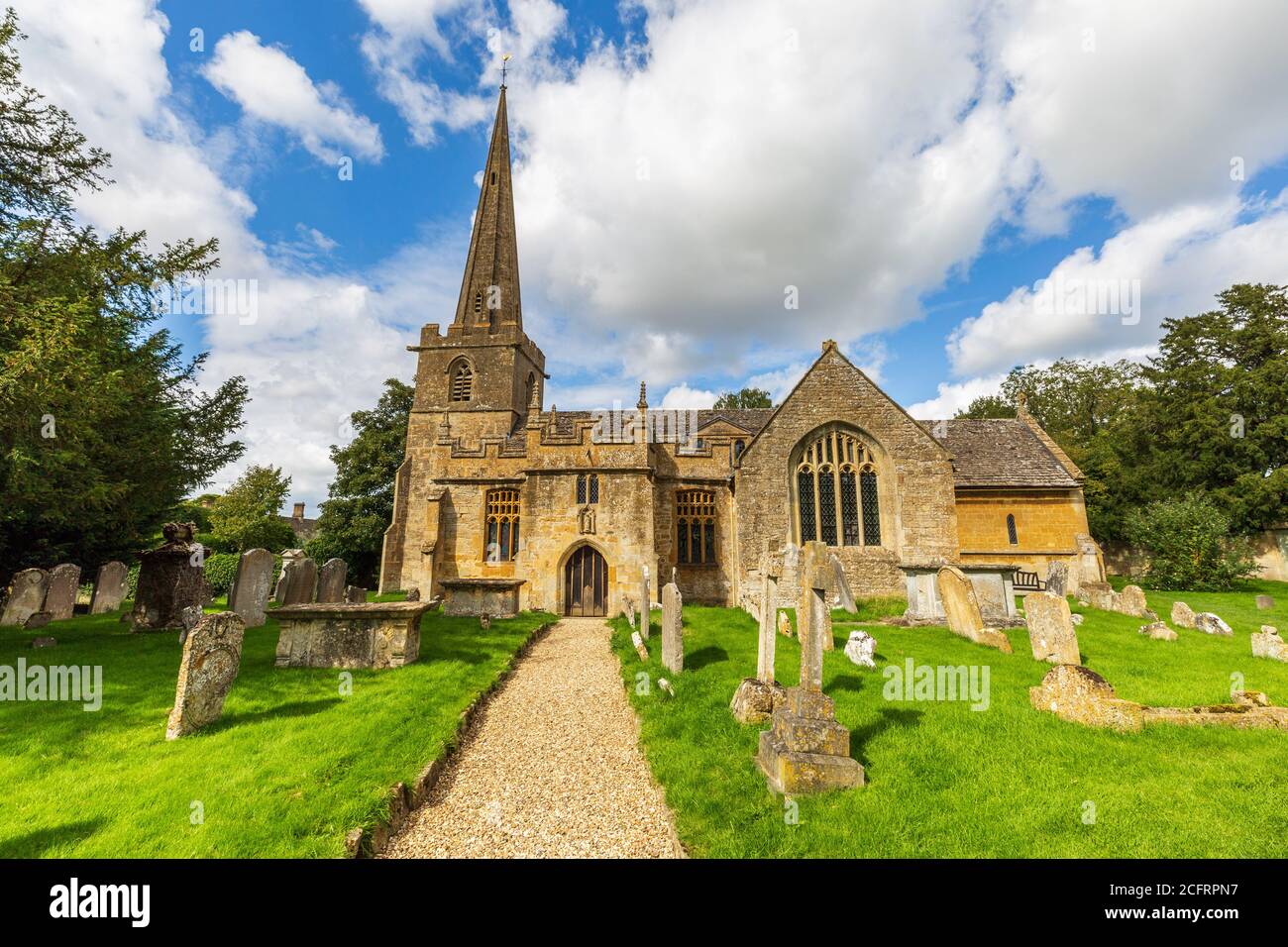 Die Kirche St. Michael und All Angels im Cotswold Dorf Stanton, Gloucestershire, England Stockfoto