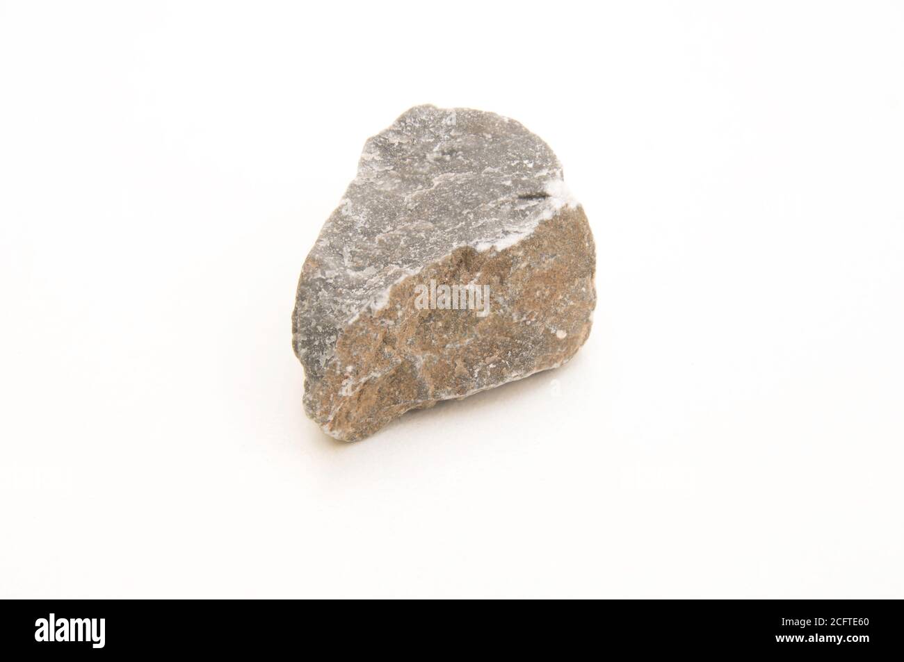 Detail von Magnetit isoliert auf weißem Hintergrund Stockfoto