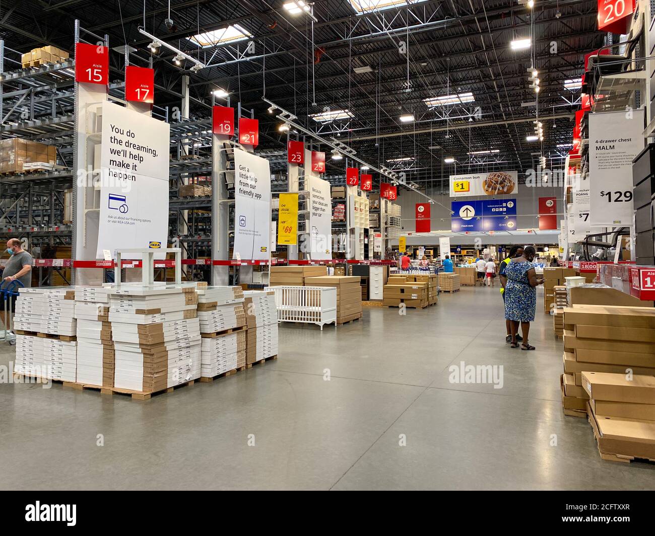 Ikea store interior people shopping Fotos und Bildmaterial in hoher