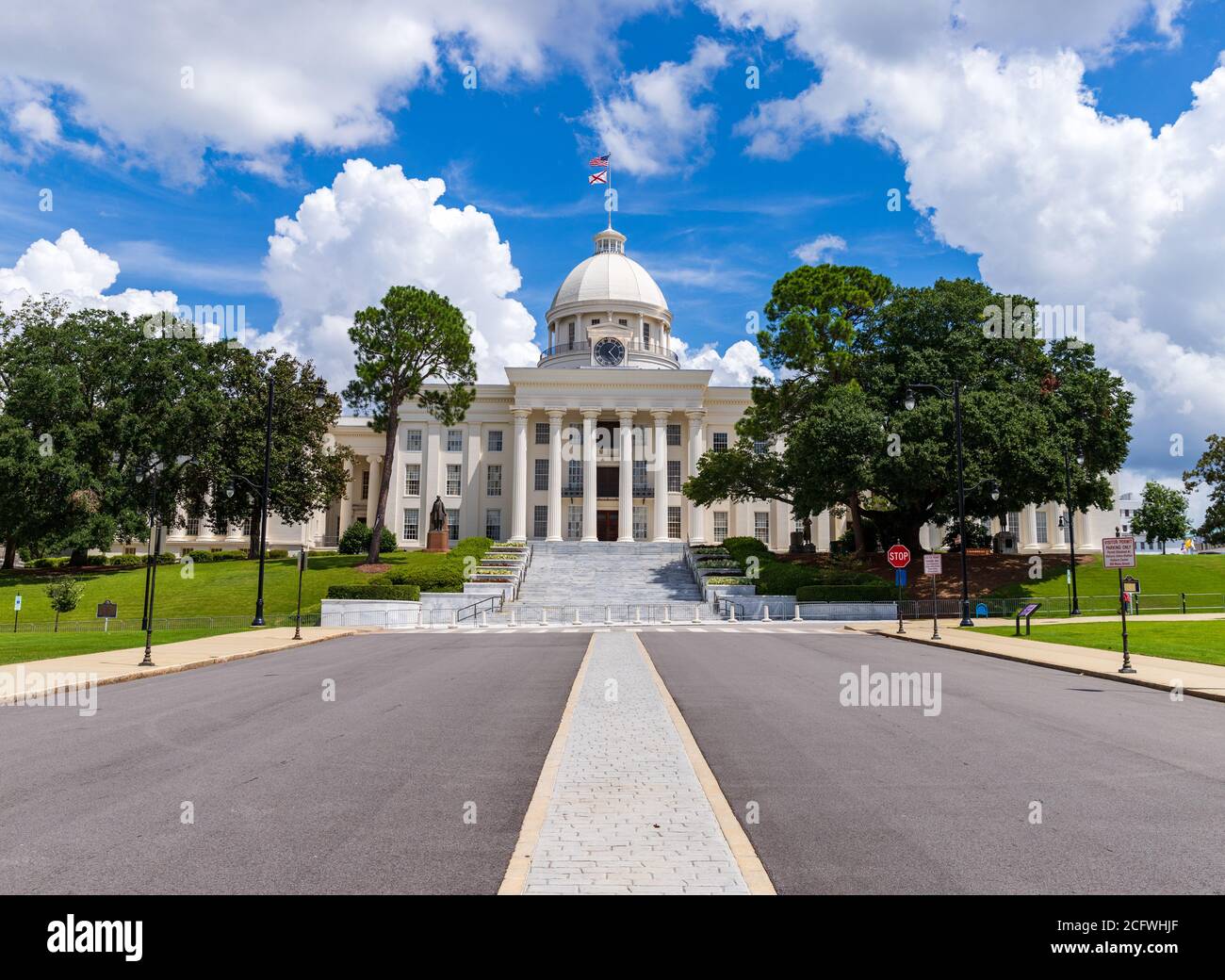 Montgomery, AL / USA - 27. August 2020: Alabama State Capitol Gebäude in Montgomery Alabama Stockfoto