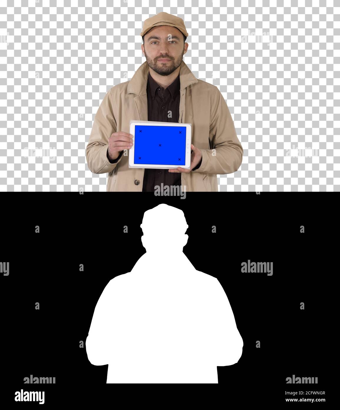 Man Walking und Holding Tablet mit Blue screen Mockup, Alpha Kanal Stockfoto