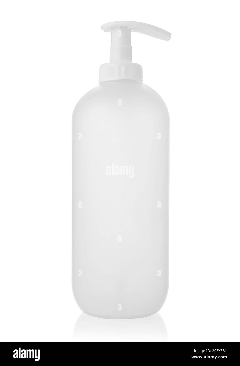 Leere Kunststoffflasche isoliert auf weiß Stockfoto
