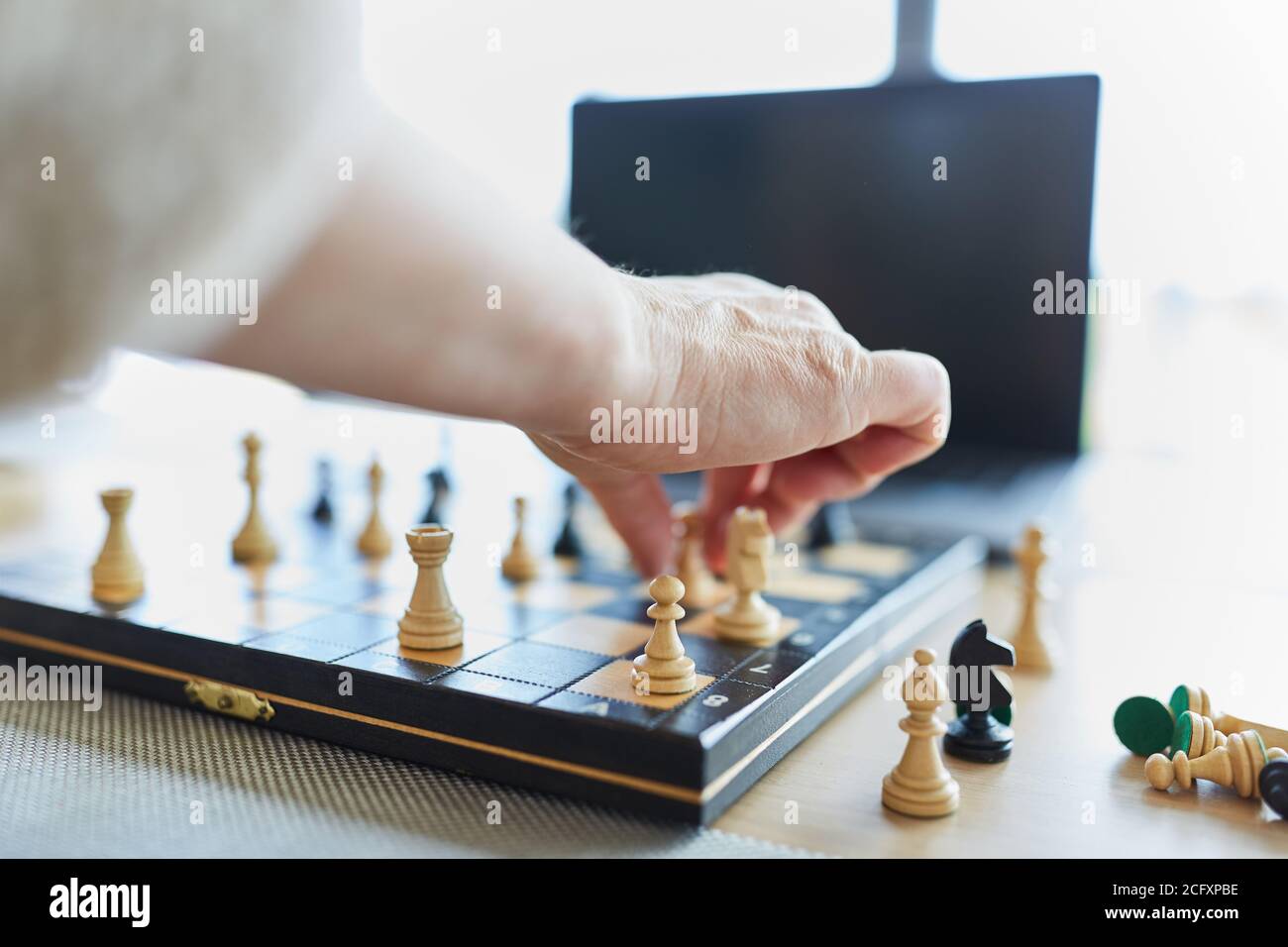 Online schachspiel -Fotos und -Bildmaterial in hoher Auflösung
