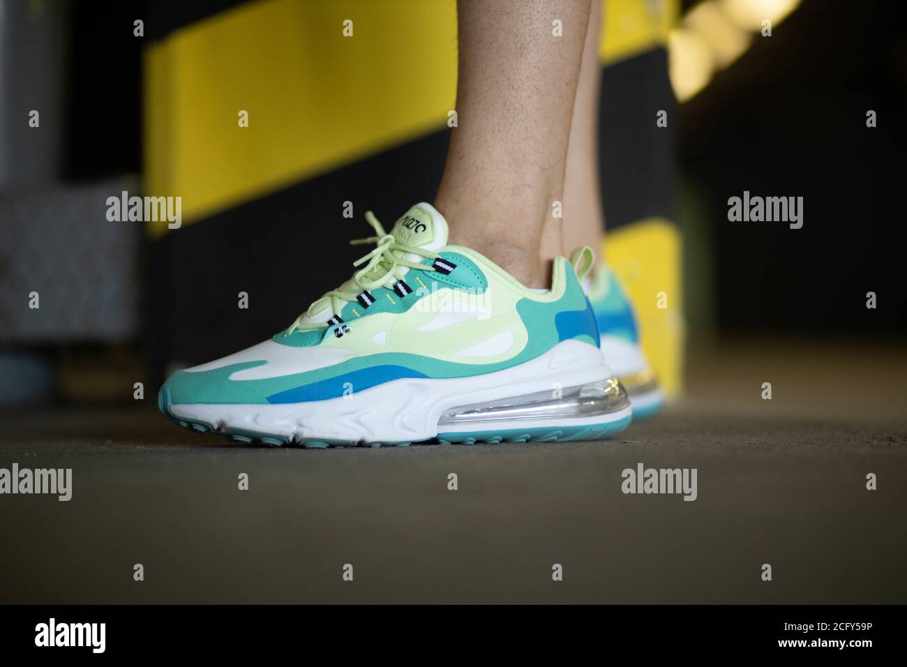 Nike air max 270 react jade clearance