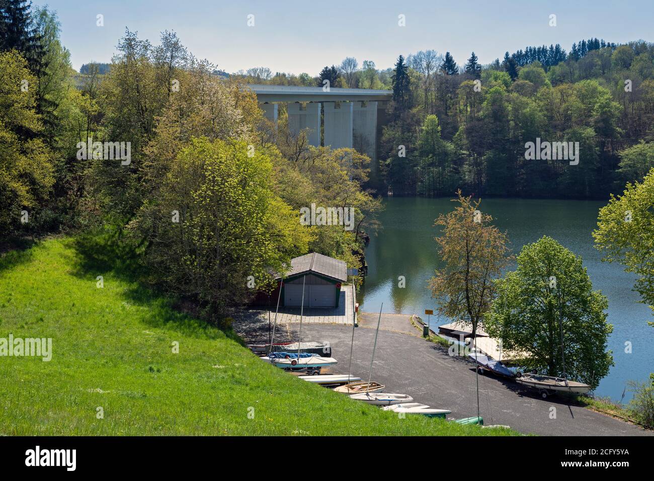 Europa, Luxemburg, Diekirch, Lultzhausen, Ningserbaach und Lac Sure mit Wassersportmöglichkeiten Stockfoto