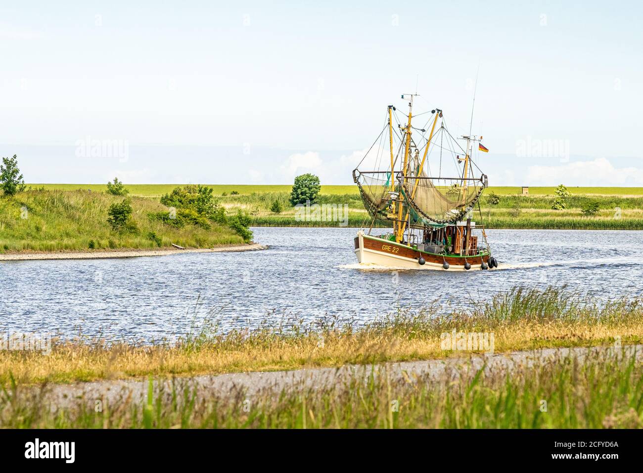 Fischerboote kehren von ihrer Tour nach bernersiel, Nordsee, deutschland zurück Stockfoto