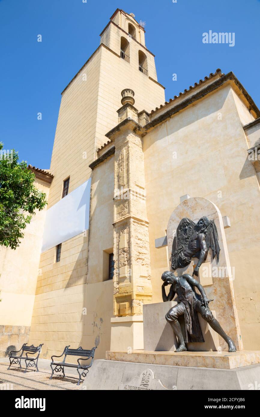 CORDOBA, Spanien - 26. Mai 2015: Das Denkmal des Bildhauers Juan de Mesa y Velasco (1583-1627) von Jose Manuel Belmonte (2004). Stockfoto