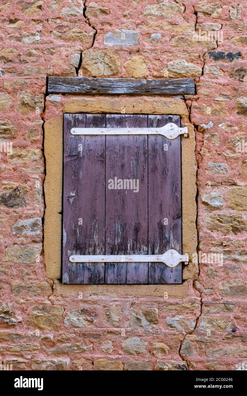 Frankreich, Rhone, Beaujolais, Pierre Dorees, Oingt, beschriftet Les Plus Beaux Villages de France (die schönsten Dörfer Frankreichs) Stockfoto