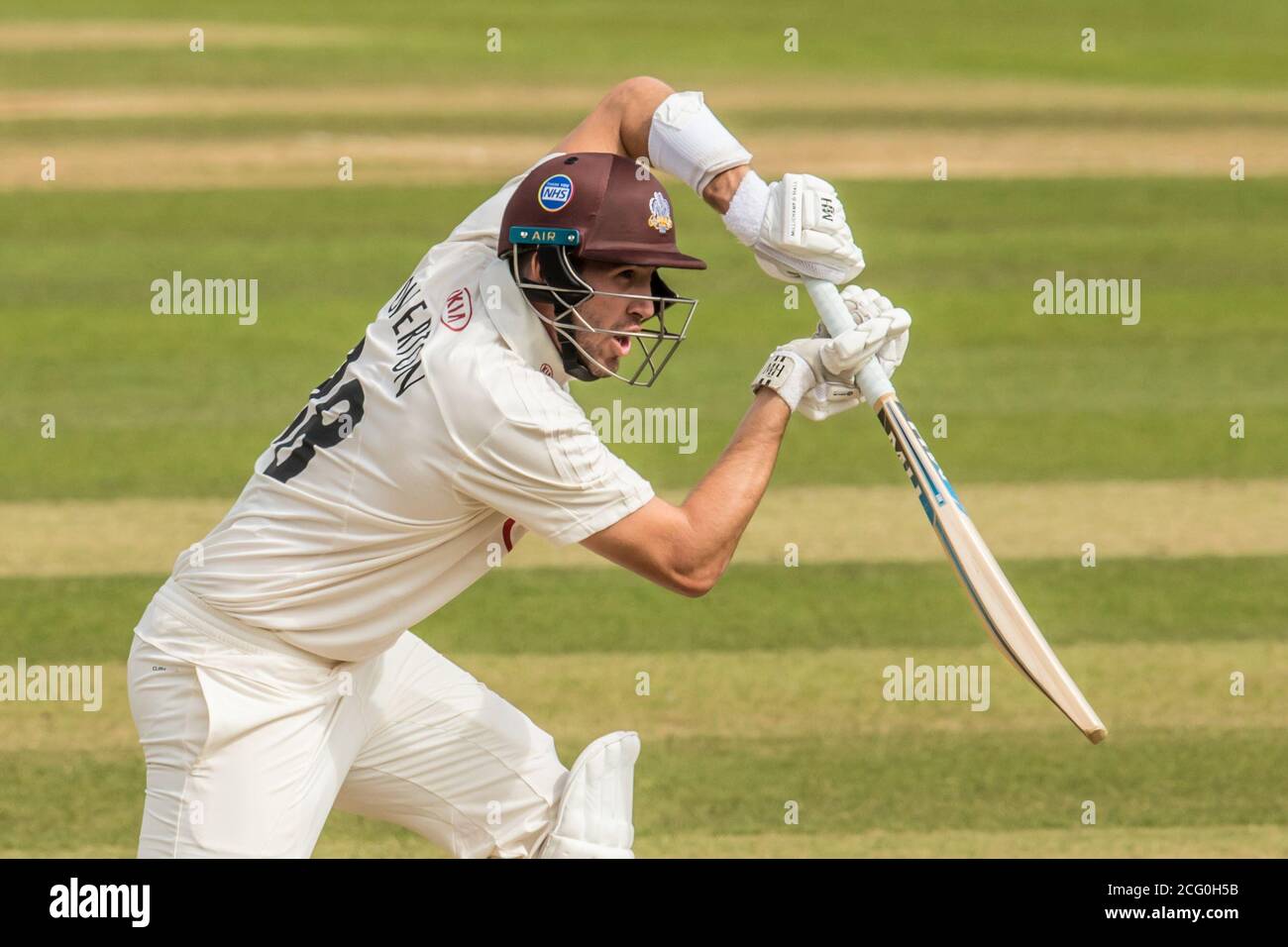 London, Großbritannien. September 2020. Jamie Overton schlagen als Surrey auf Sussex am dritten Tag des Bob Willis Trophy Spiel im Oval zu nehmen. David Rowe/Alamy Live News Stockfoto
