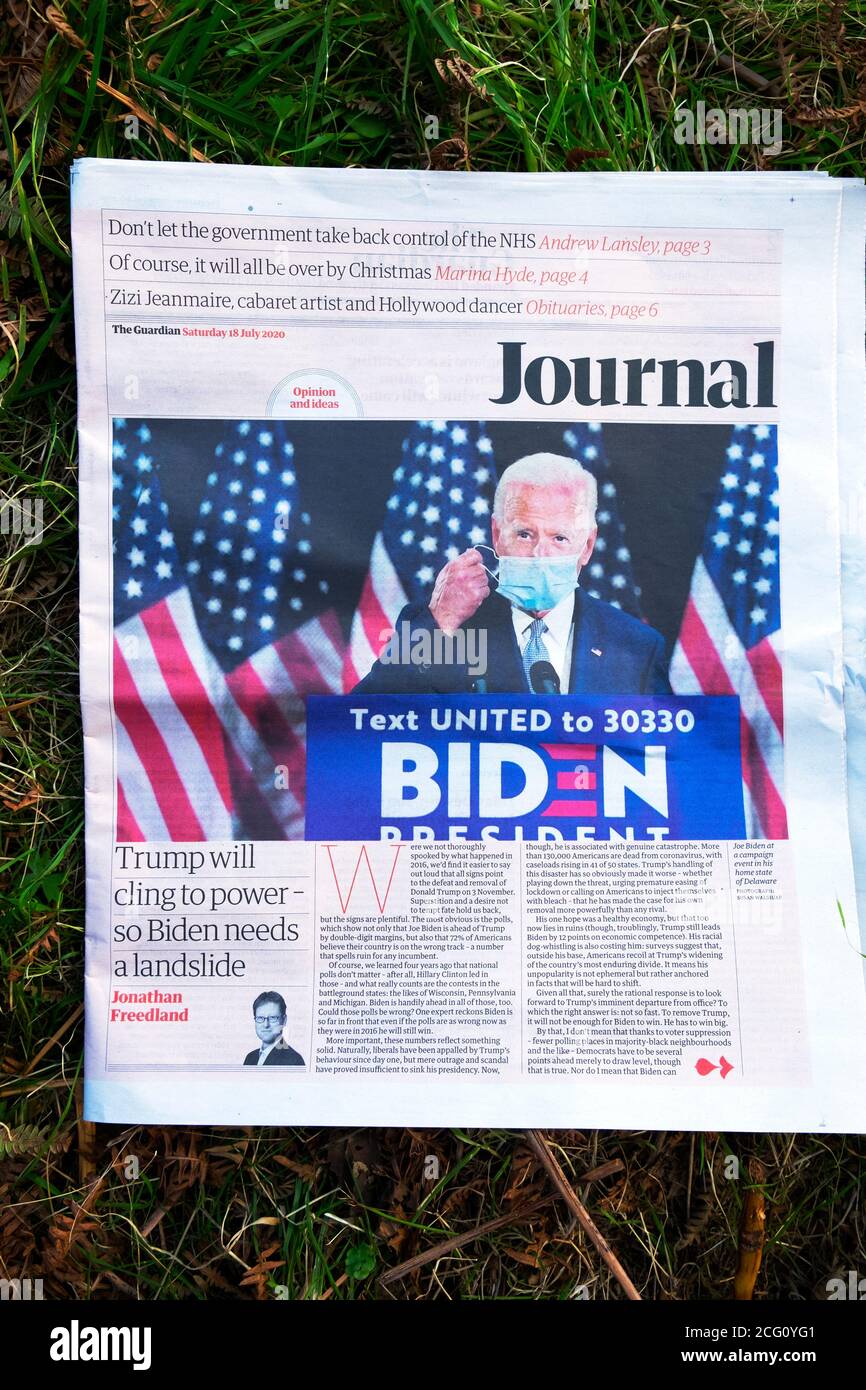 'Trump wird an der Macht festhalten, so dass Biden einen Erdrutsch braucht' Titelseite Joe Biden Schlagzeile der Zeitung im Guardian Journal 18. Juli 2020 London England Großbritannien Stockfoto