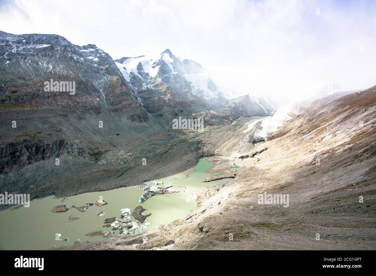 Großglockner Massiv Und Der Eingezogene Gletscher Stockfoto