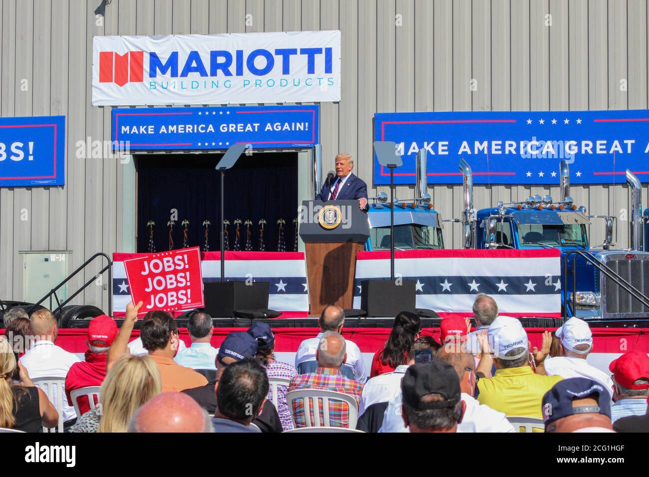 Der 45. Präsident der Vereinigten Staaten, Donald J. Trump, spricht bei einer Veranstaltung in Old Forge, Pennsylvania, wo er seinen Gegner Joe Biden, der aus der Gegend kommt, schlug. Stockfoto