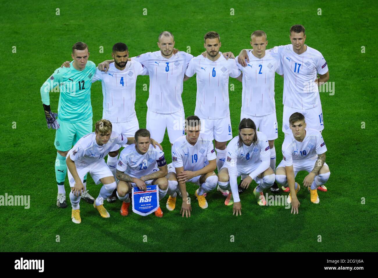 Brüssel, Belgien. September 2020. Islands Spieler posieren für Gruppenfotos vor dem UEFA Nations League Fußballspiel zwischen Belgien und Island im King Baudouin Stadion in Brüssel, Belgien, 8. September 2020. Belgien gewann 5:1. Quelle: Zheng Huansong/Xinhua/Alamy Live News Stockfoto