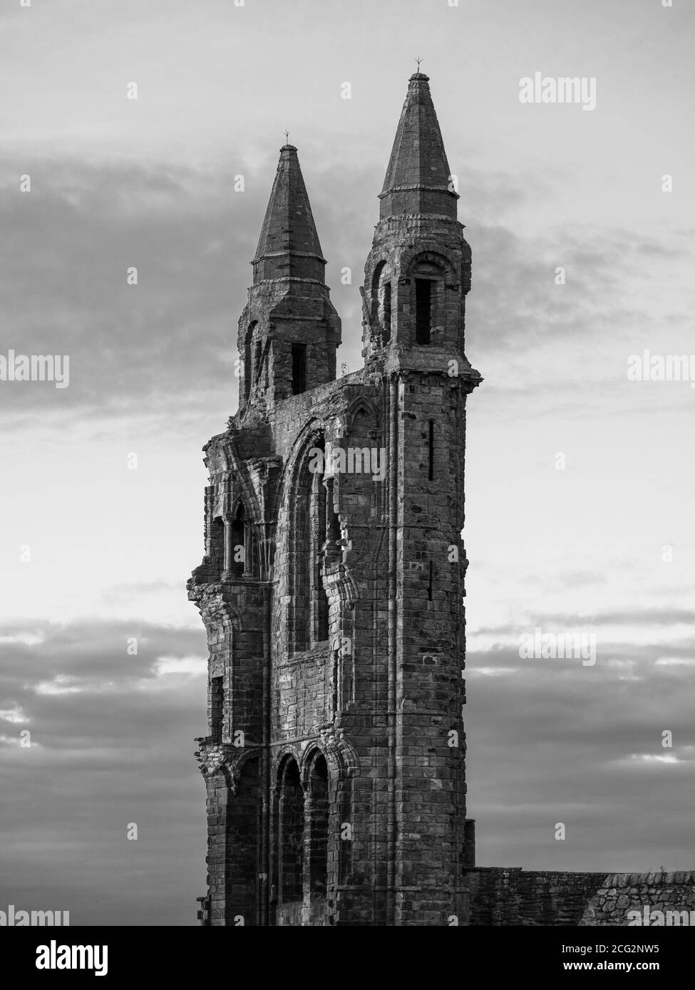 Black and White, Sonnenuntergang, Ruinen, St Andrews Cathedral, St Andrews, Fife, Schottland, Großbritannien, GB. Stockfoto