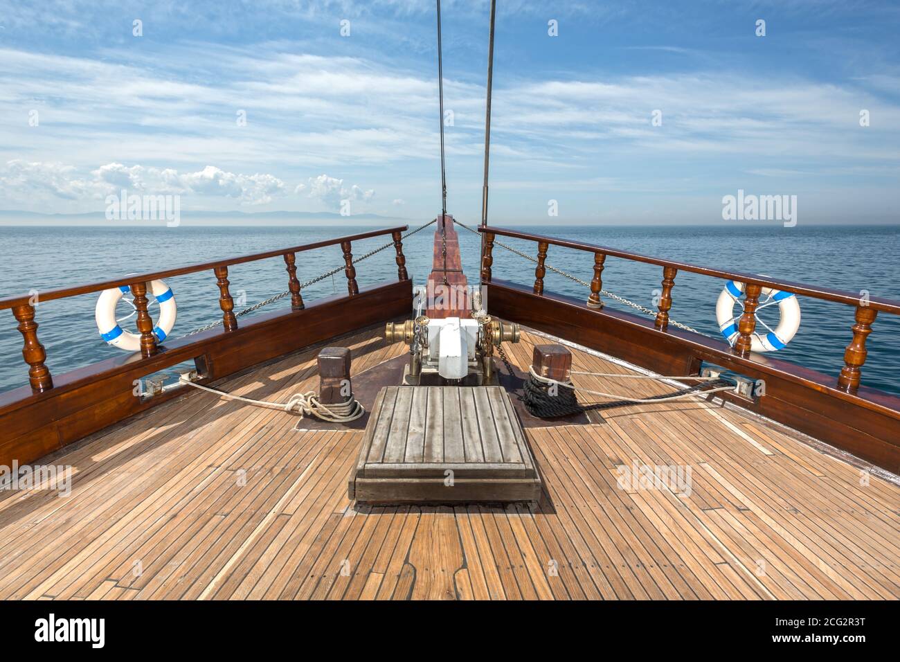 Holzboot mit Teak Deck Stockfoto