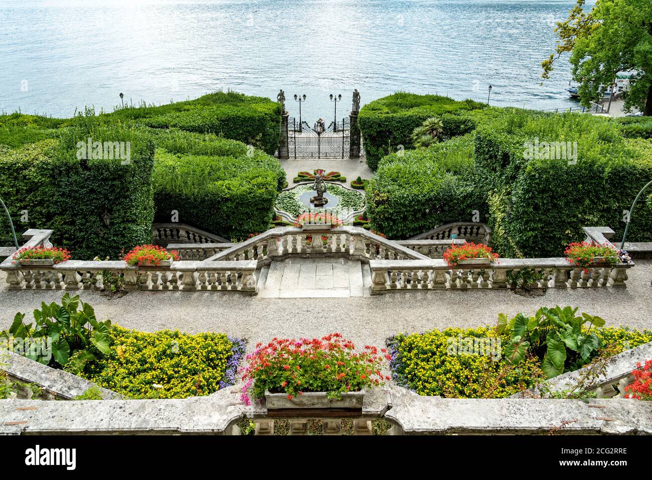 Italien. Lombardei. Comer See. Dorf Tremezzo. Die Villa Carlotta, die 1690 vom Mailänder Bankier Giorgio II Clerici erbaut wurde, gehört heute zum Staat Stockfoto