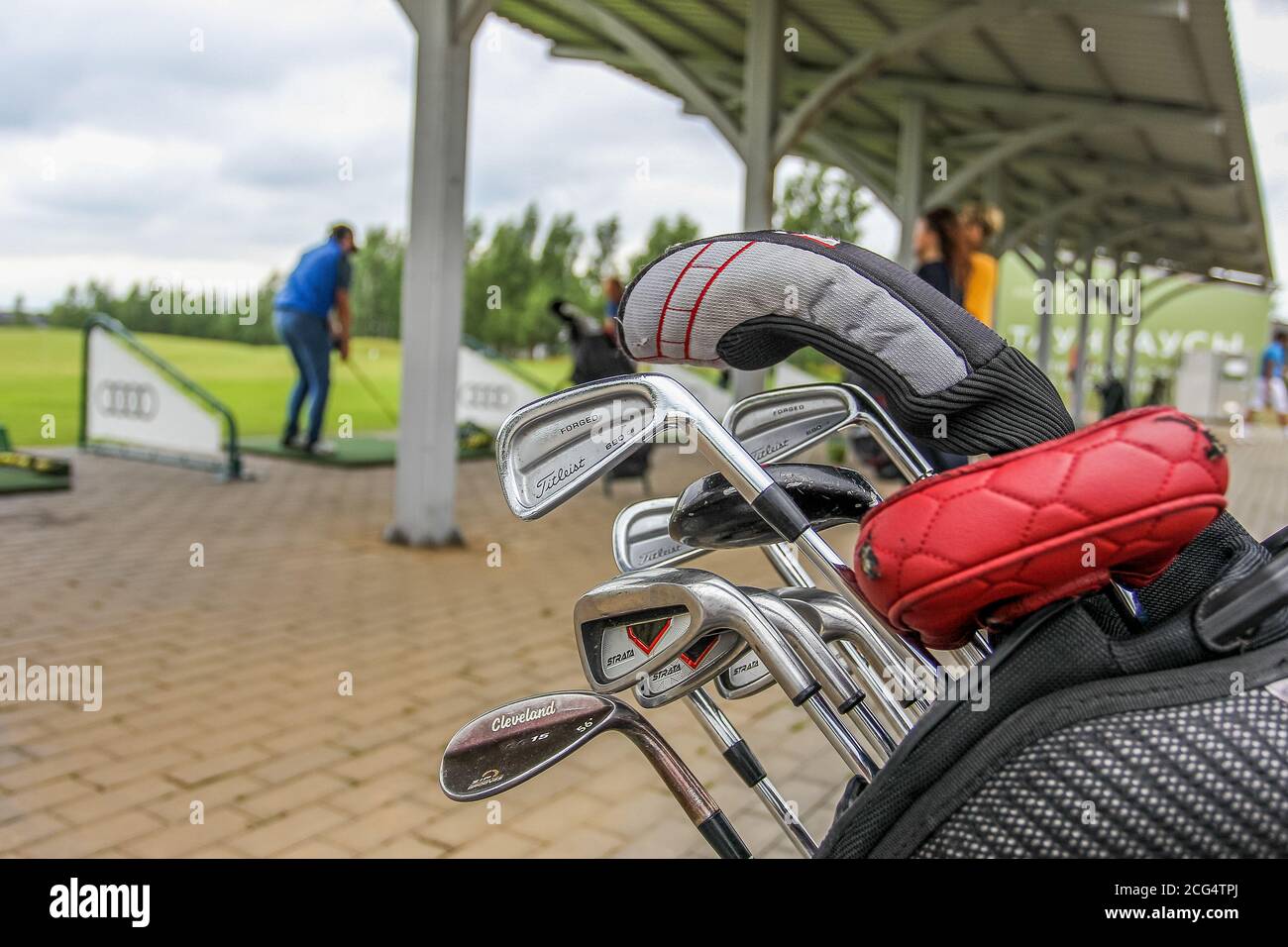 Die Golf Club Driving Range Übungspasche. Stockfoto