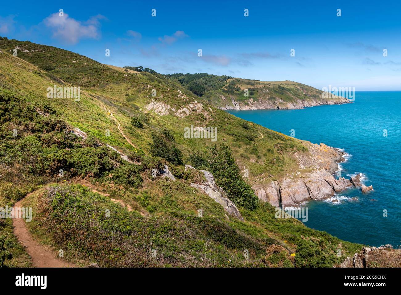Der südwestliche Küstenweg östlich von Kingswear in South Devon. Stockfoto