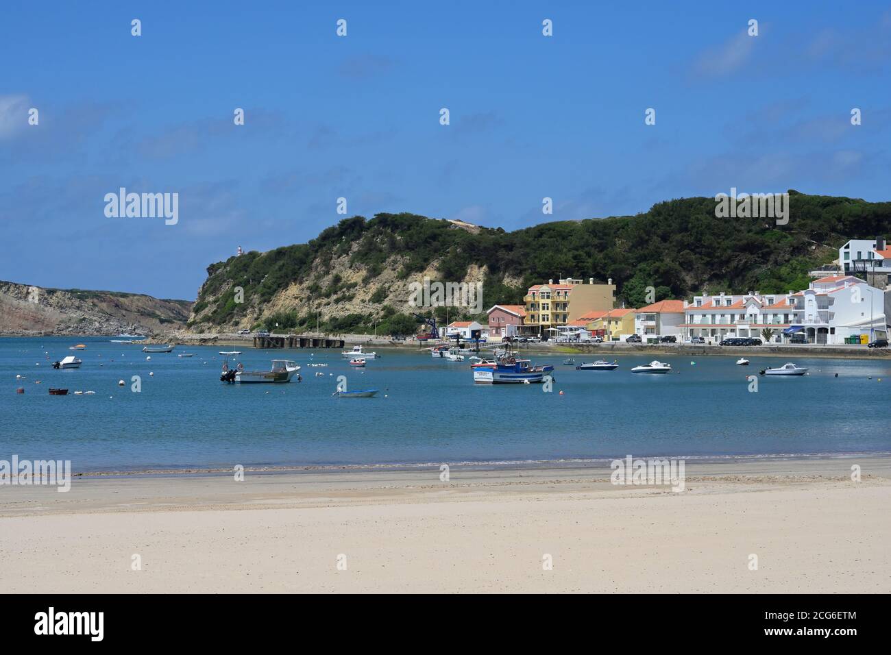 Blick auf den Strand von Sao Martinho do Porto, Bezirk Leiria, Portugal Stockfoto