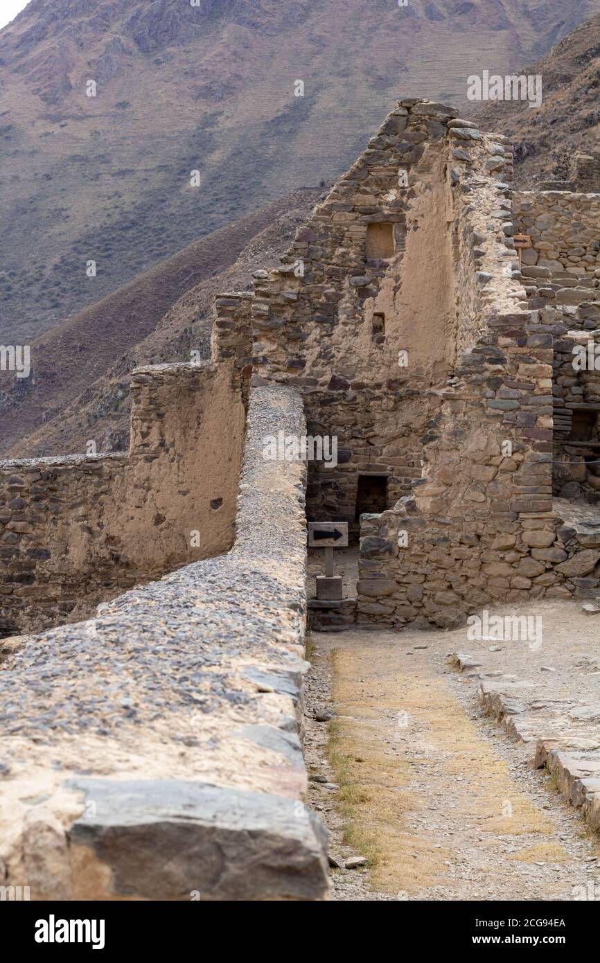 Szenen aus den Ruinen und der Inka-Stadt Ollantaytambo In Zentral-Peru in Südamerika Stockfoto