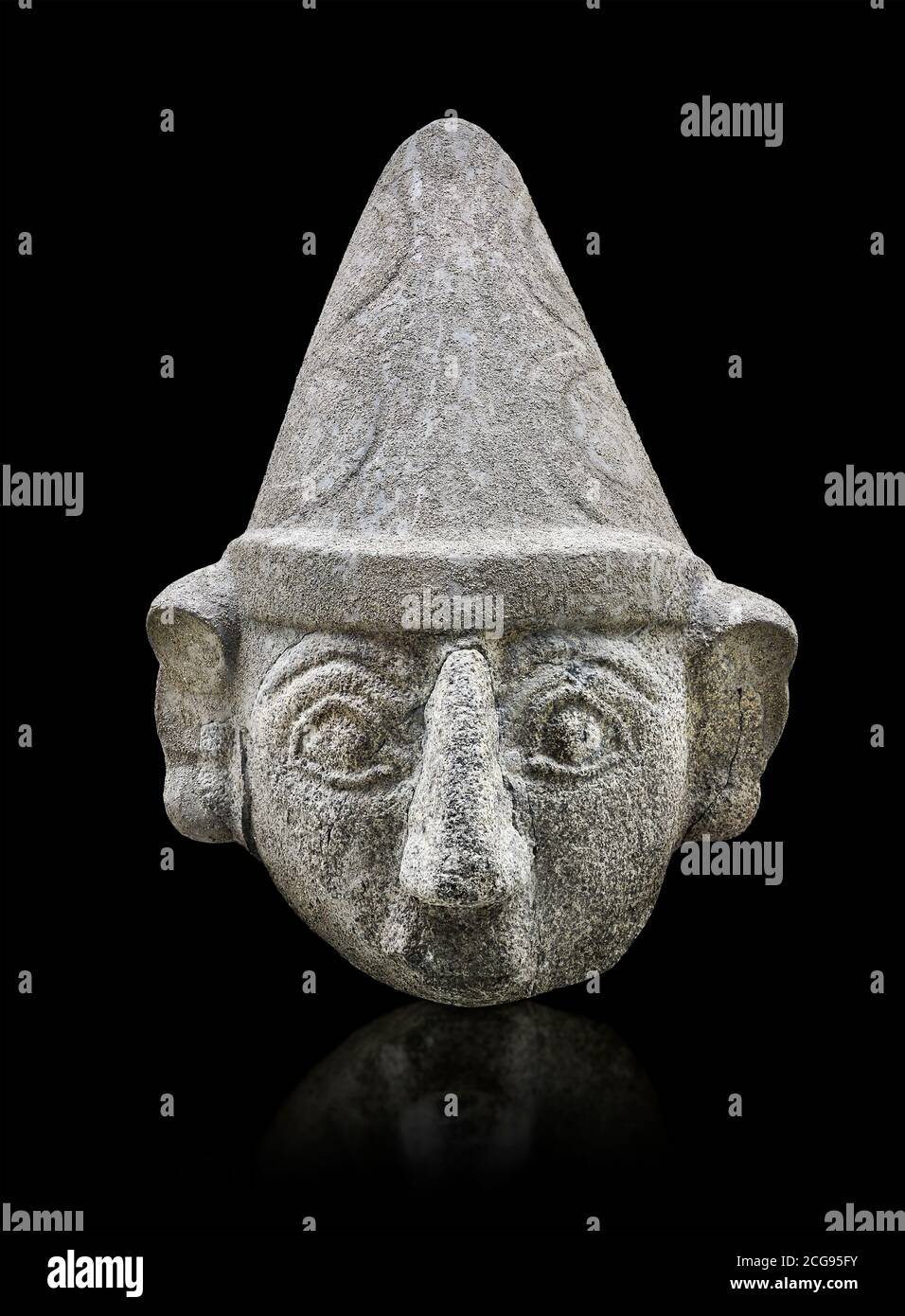 Hittite Statue Kopf eines gottes, Hethiter Hauptstadt Hattusa, Hethiter Mittelreich 1650-1450 v. Chr., Bogazkale Archäologisches Museum, Türkei. Schwarzer Hintergrund Stockfoto