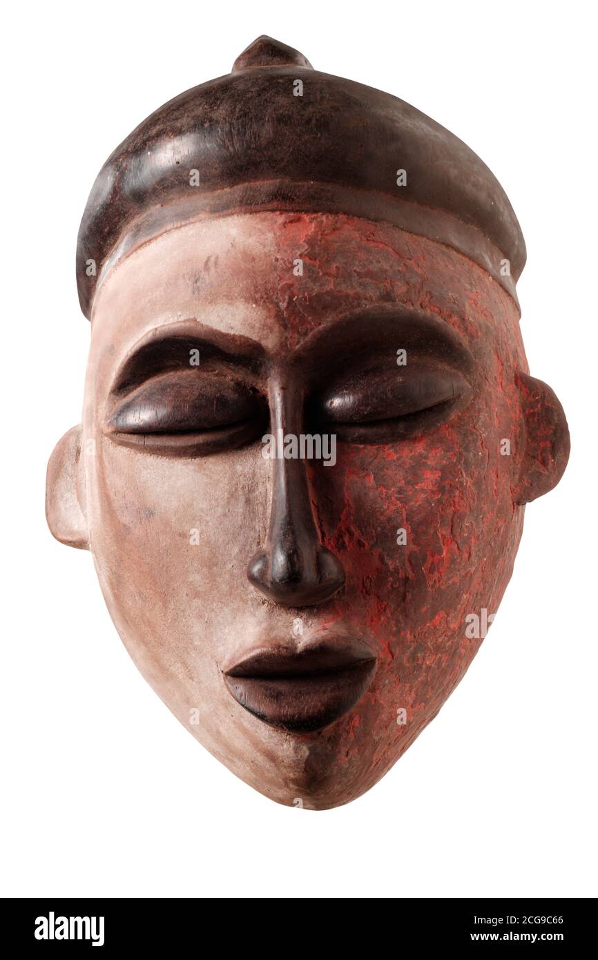 Afrikanische Tribal zeremonielle Gesichtsmaske, traditionelle hölzerne Stammesmaske, ausgeschnitten Stockfoto