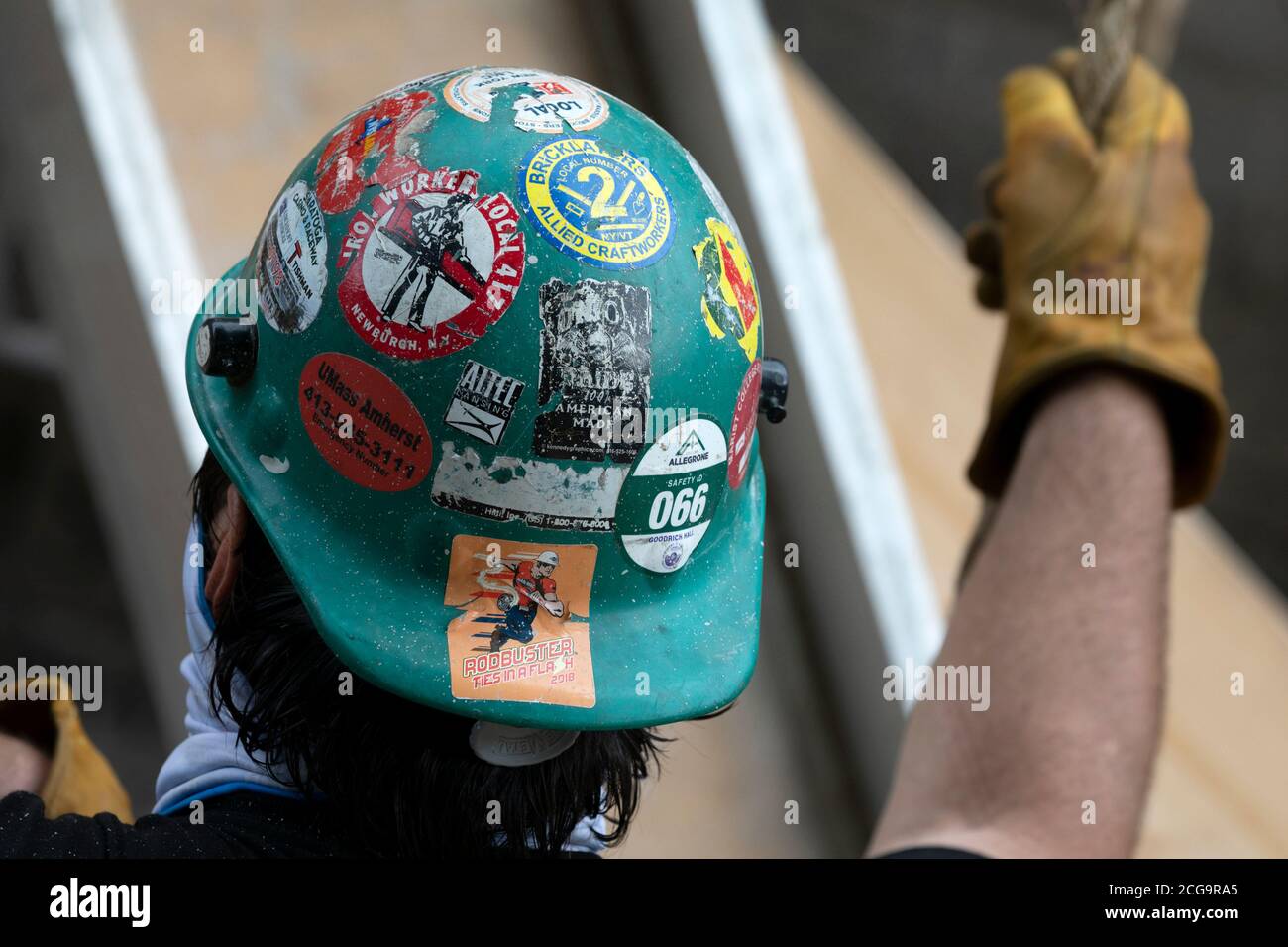 Entfernung zur außerorts-Restaurierung des historischen Shaw 54th Memorial Bronzerelief außerhalb des Statehouse in Boston, Massachusetts, USA Stockfoto