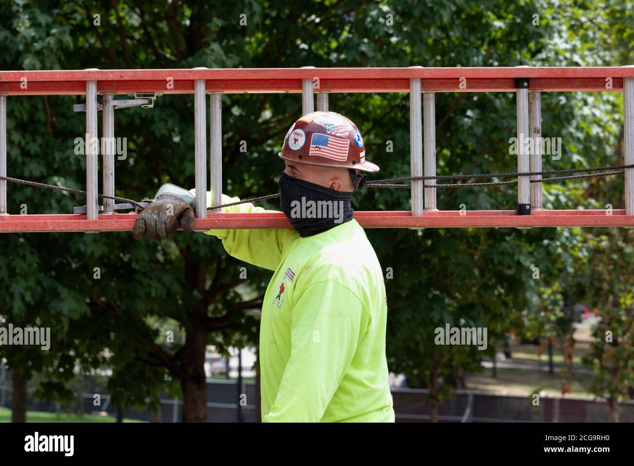 Entfernung zur außerorts-Restaurierung des historischen Shaw 54th Memorial Bronzerelief außerhalb des Statehouse in Boston, Massachusetts, USA Stockfoto