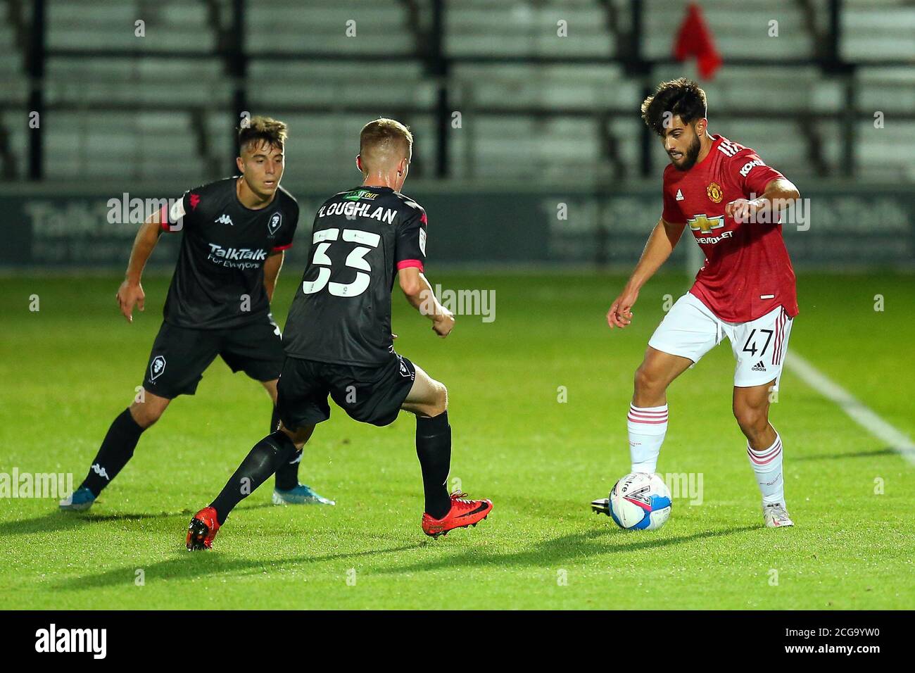 SALFORD, ENGLAND. 9. SEPTEMBER 2020 Uniteds Amau Pugumal kontrolliert den Ball während des EFL Trophy-Spiels zwischen Salford City und Manchester United in Moor Lane, Salford. (Kredit: Chris Donnelly, MI News) Kredit: MI Nachrichten & Sport /Alamy Live Nachrichten Stockfoto