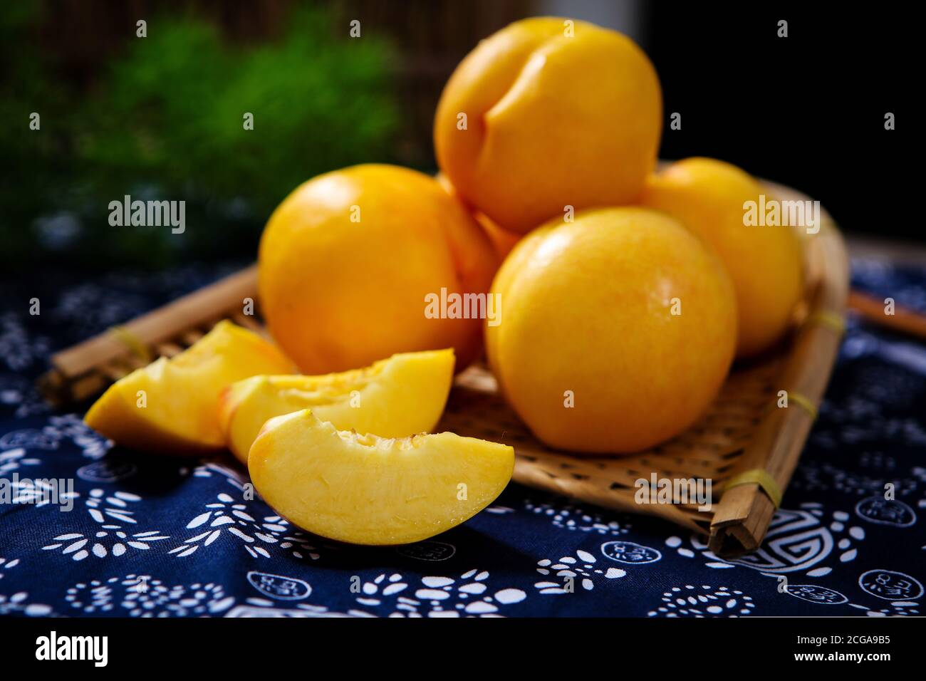 Gelber Pfirsich trinken Ernährung Nachmittagstee Stockfoto