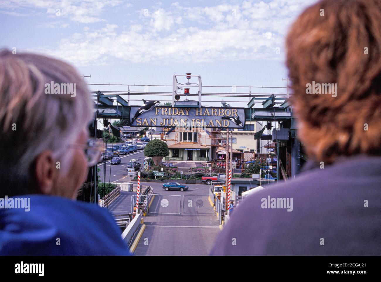 Passagiere auf der Fähre Ankunft in Friday Harbor auf San Juan Island, Washington USA Stockfoto