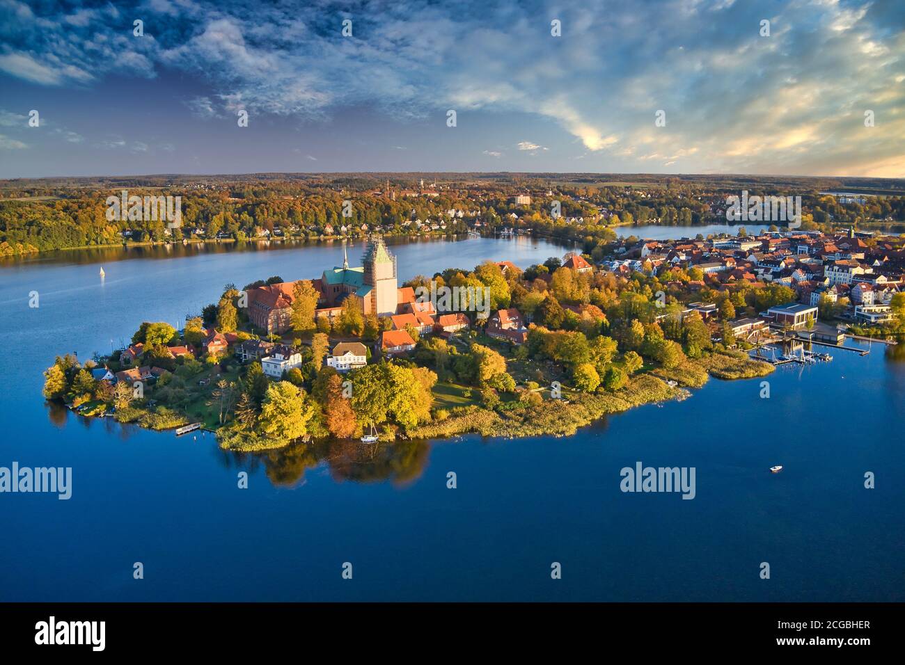 Luftaufnahme der Dominsel in Ratzeburg Stockfoto