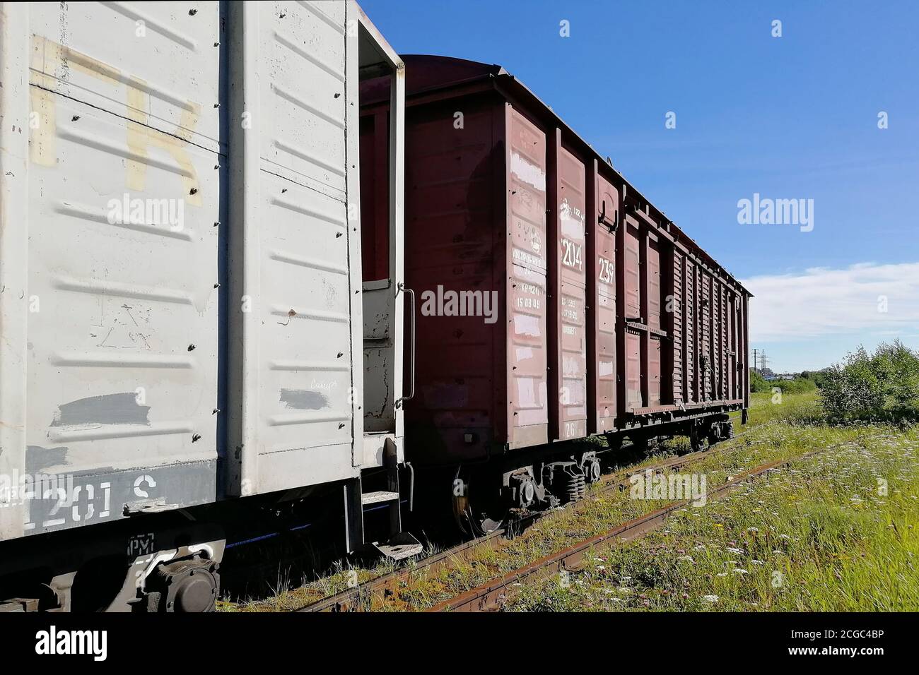 Abgebildet. Klarer Himmel und ein sonniger Tag. Eine horizontale Perspektive. Stockfoto