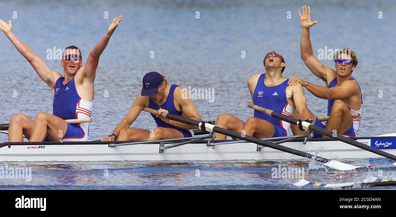 Steve Redgrave, Matthew Pinsent, James Cracknell und Tim Foster gewinnen das Gold in den Herren coxless Four. Sydney Olympics 2000 FOTO: Mark Pain /ALAMY Stockfoto